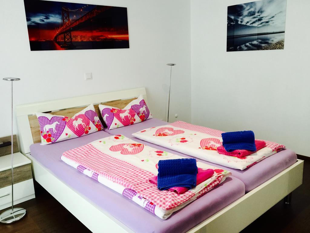 Rhein Melodie Riverview Luxury Constanza Habitación foto